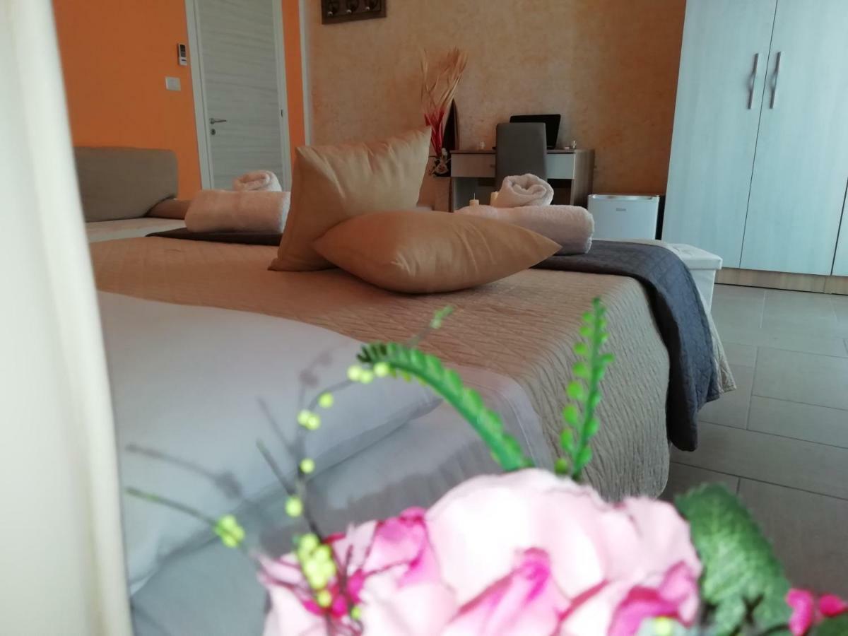 b&b MareSalento Racale Esterno foto